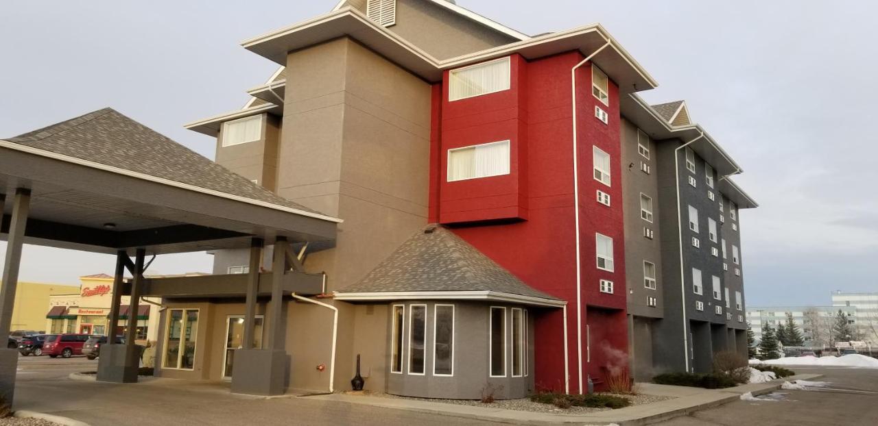 SureStay Plus Hotel by Best Western Lethbridge Exterior foto